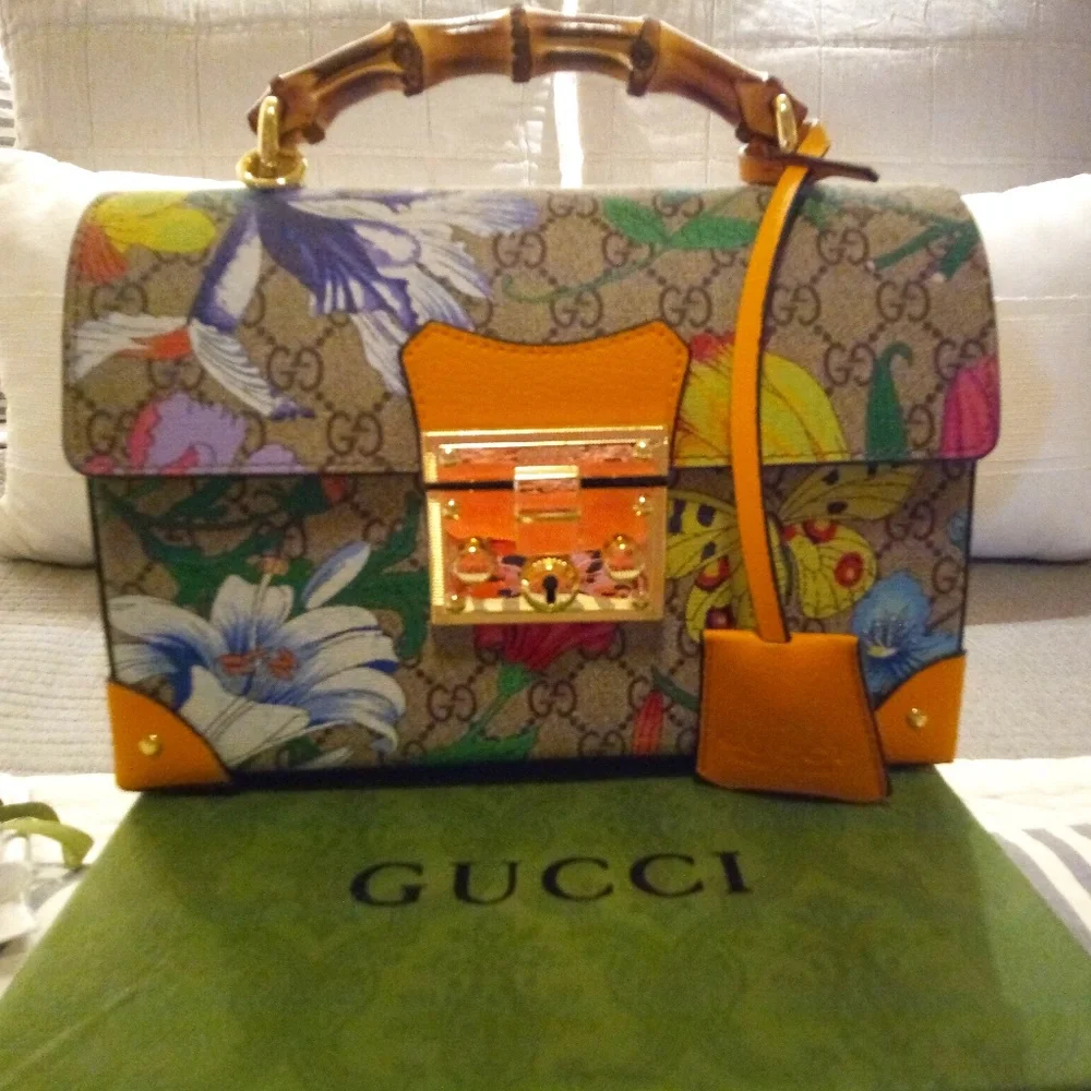 GUCCI GG SUPREME MONOGRAM FLORA BAMBOO PADLOCK BAG - Picture 1 of 13